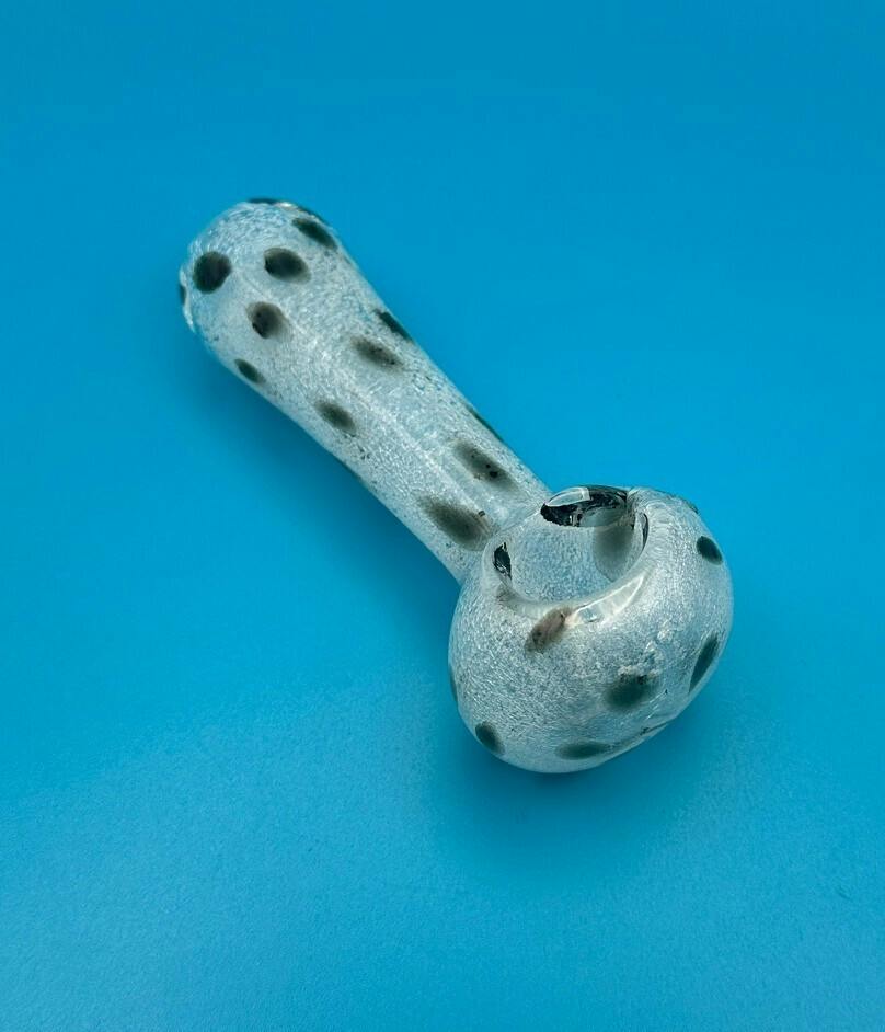 Luv, Glow in the Dark Spoon Pipe - assorted colors