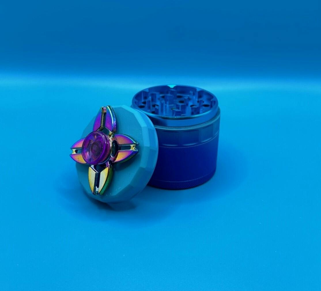 T, Fidget Spinner grinder -