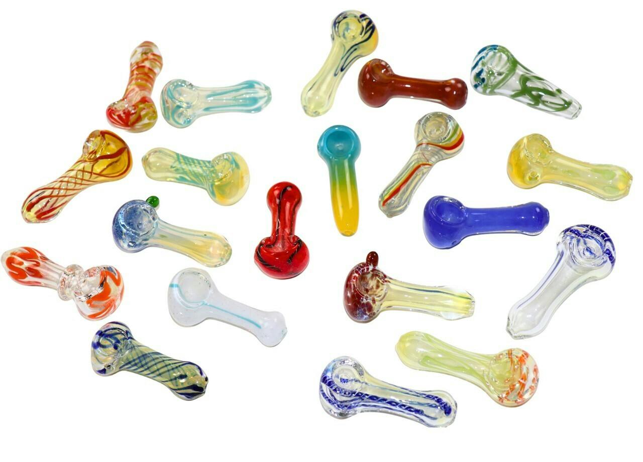 Luv, Glass pipe asst colors 2.5 in - assorted colors at The Knotty Puffin