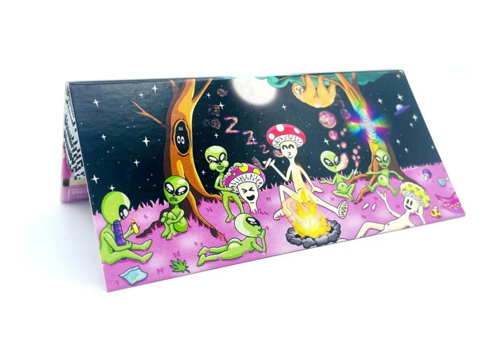 "Intergalactic Trip" by Bangerooo - King Slim Papers | ZZZ's - Rolling Papers + Tips