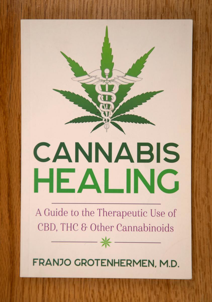 Cannabis Healing (Book)