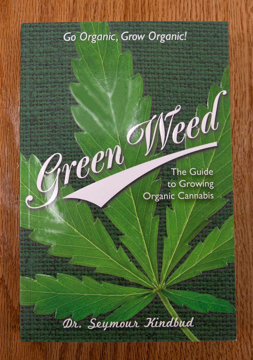 Green Weed: Guide to Growing Organic Cannabis (Book)