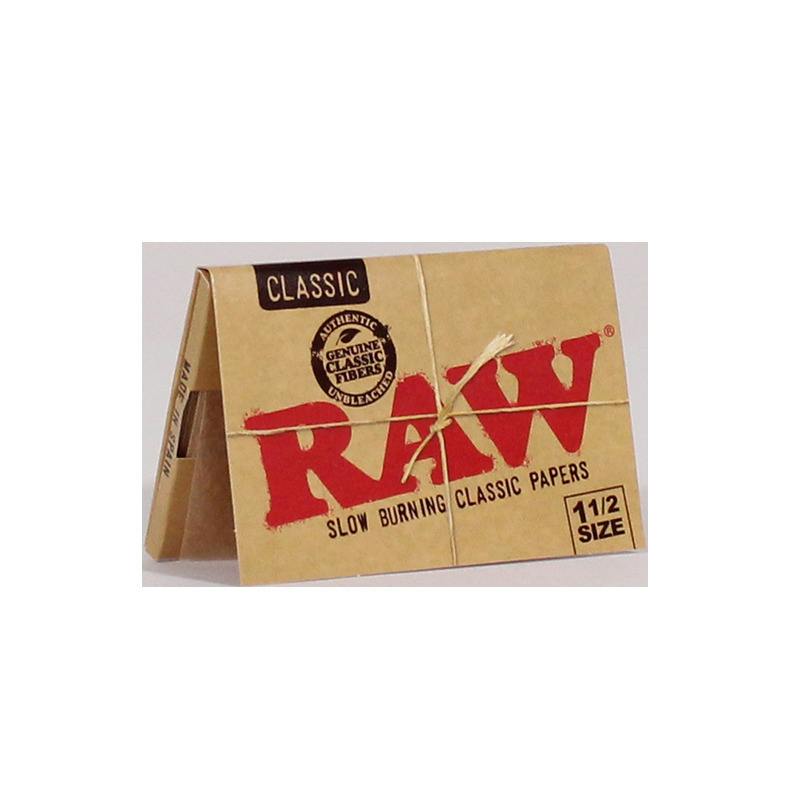 RAW Classic Rolling Papers 1 1/2