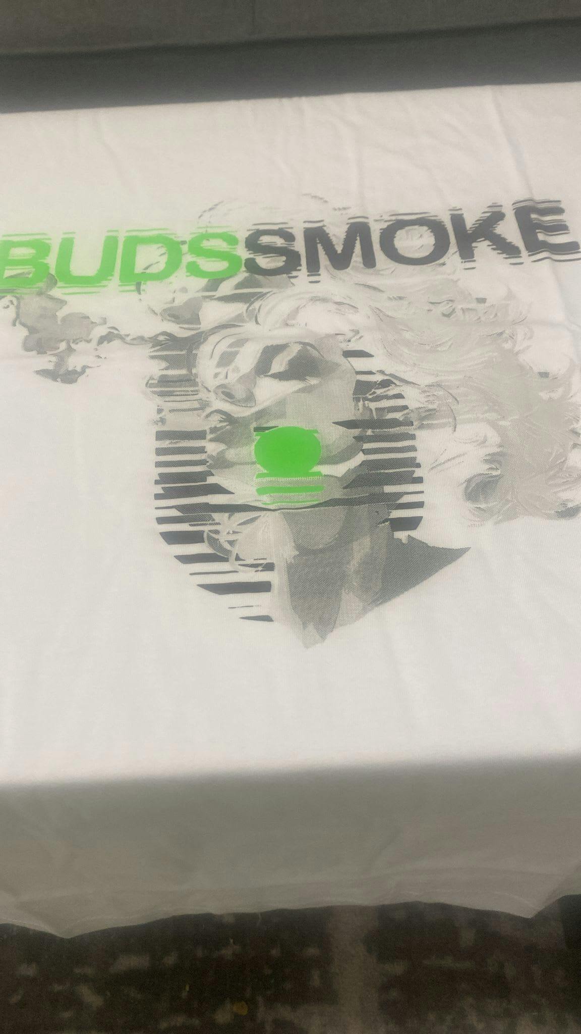 BUDS TWISTED TEE