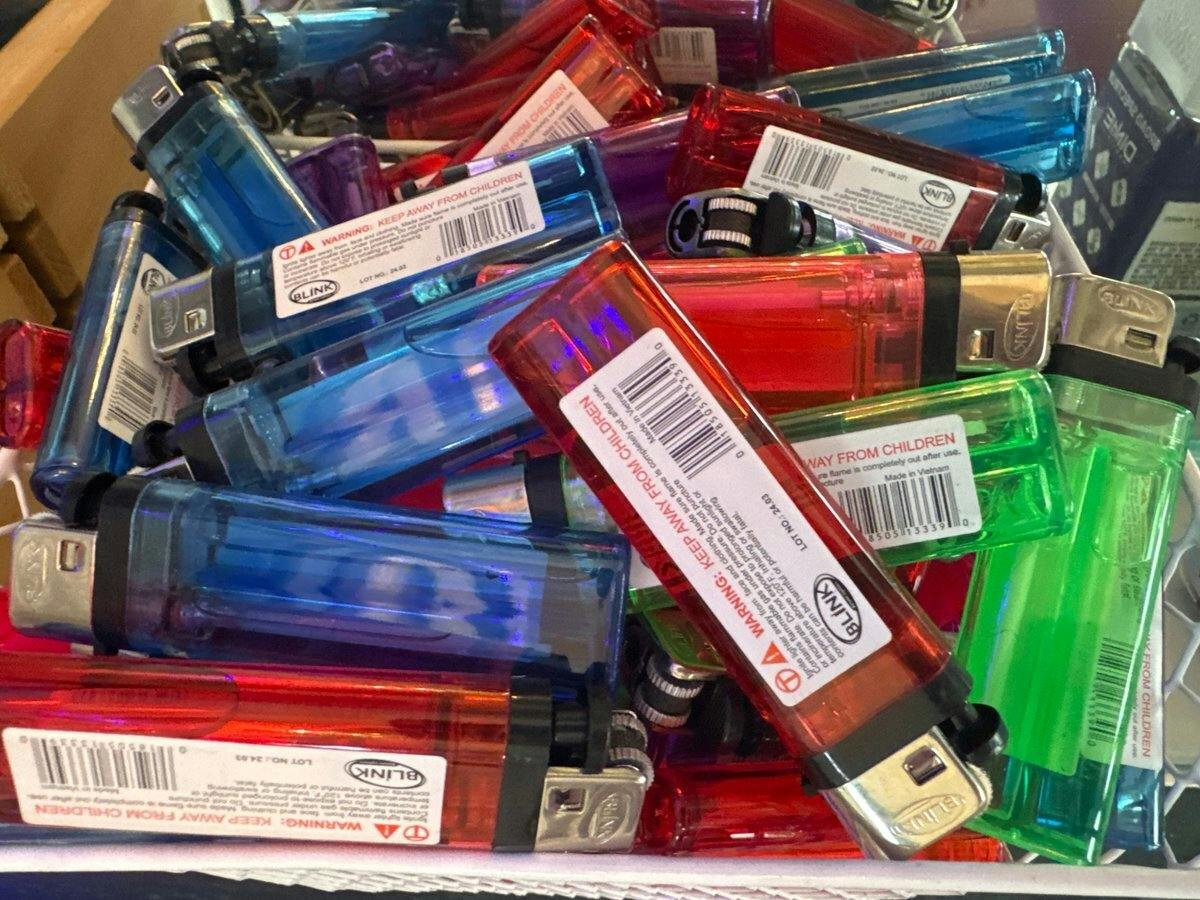 Blink Disposable Lighters