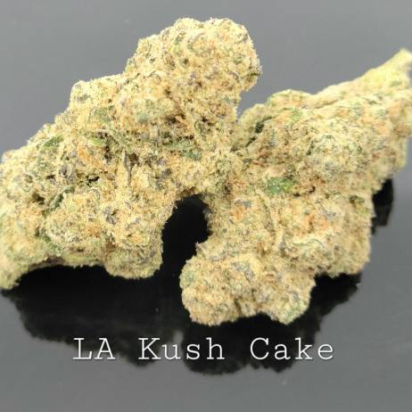 Del Mundo - LA Kush Cake