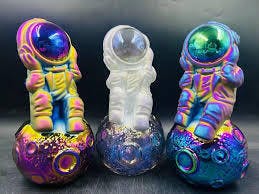 Astronaut Metallic Bong