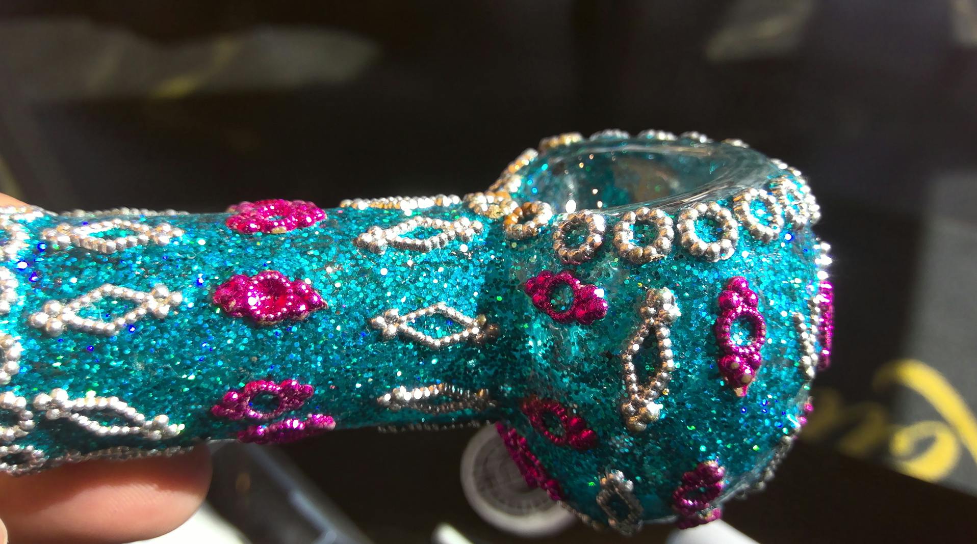 HR - Glass Pipe with Jewels - 4"
