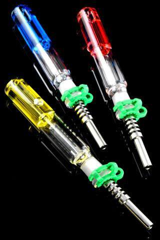 Gear - Fluid Filled Glass Dab Straw