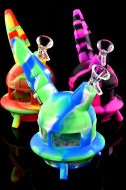 Gear - $44.99 - 7" Small Silicon 2 in 1 LED UFO Water Pipe And Nector Straw
