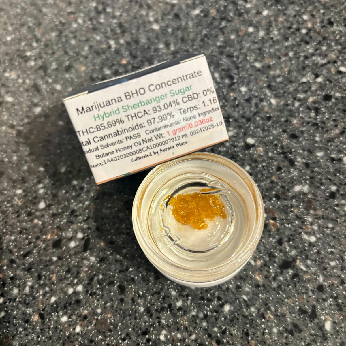 Concentrate - Sugar - Sherbanger 1g by Cosmic Seaweed 85.69% - Terps 1.16% - Hybrid - 8731