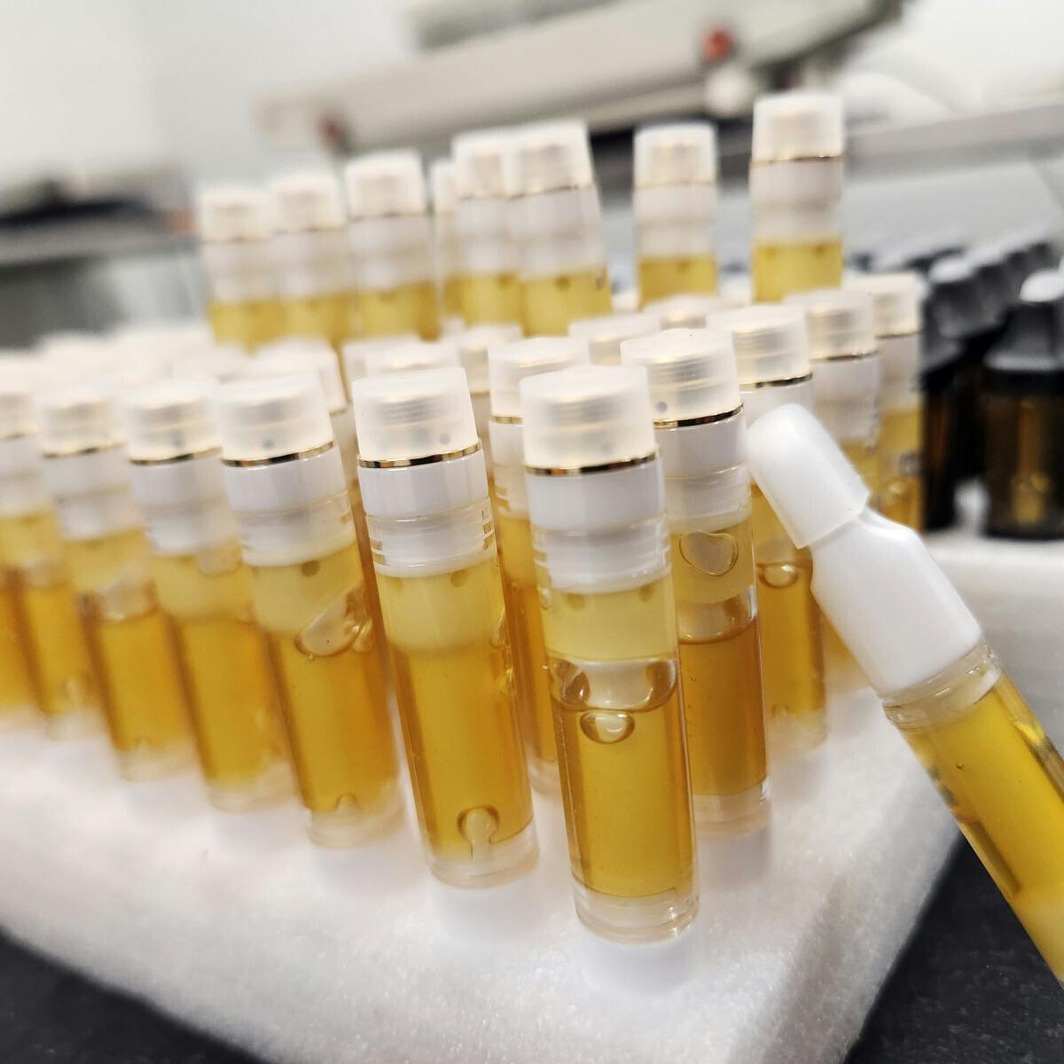 Cartridge - Apple Fritter .5g by Connoisseur Crude 71.91% - Terps 5.30% - Hybrid - 3518