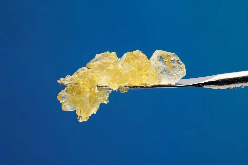 Concentrate - Diamonds - Jealous Gary 1g by Connoisseur Crude 70.82% - Terps 5.89% - Hybrid - 4463