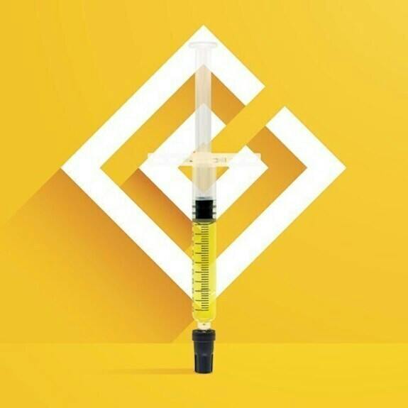 NWCS - CC - Wedding Cake Syringe