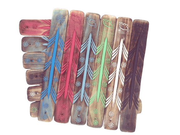 WOODEN INCENSE BURNER FEATHERED