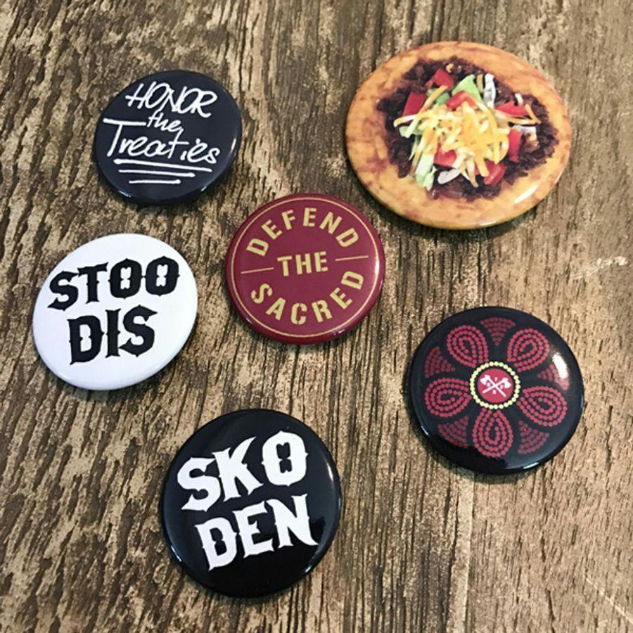 The NTVs Collector Buttons - Floral