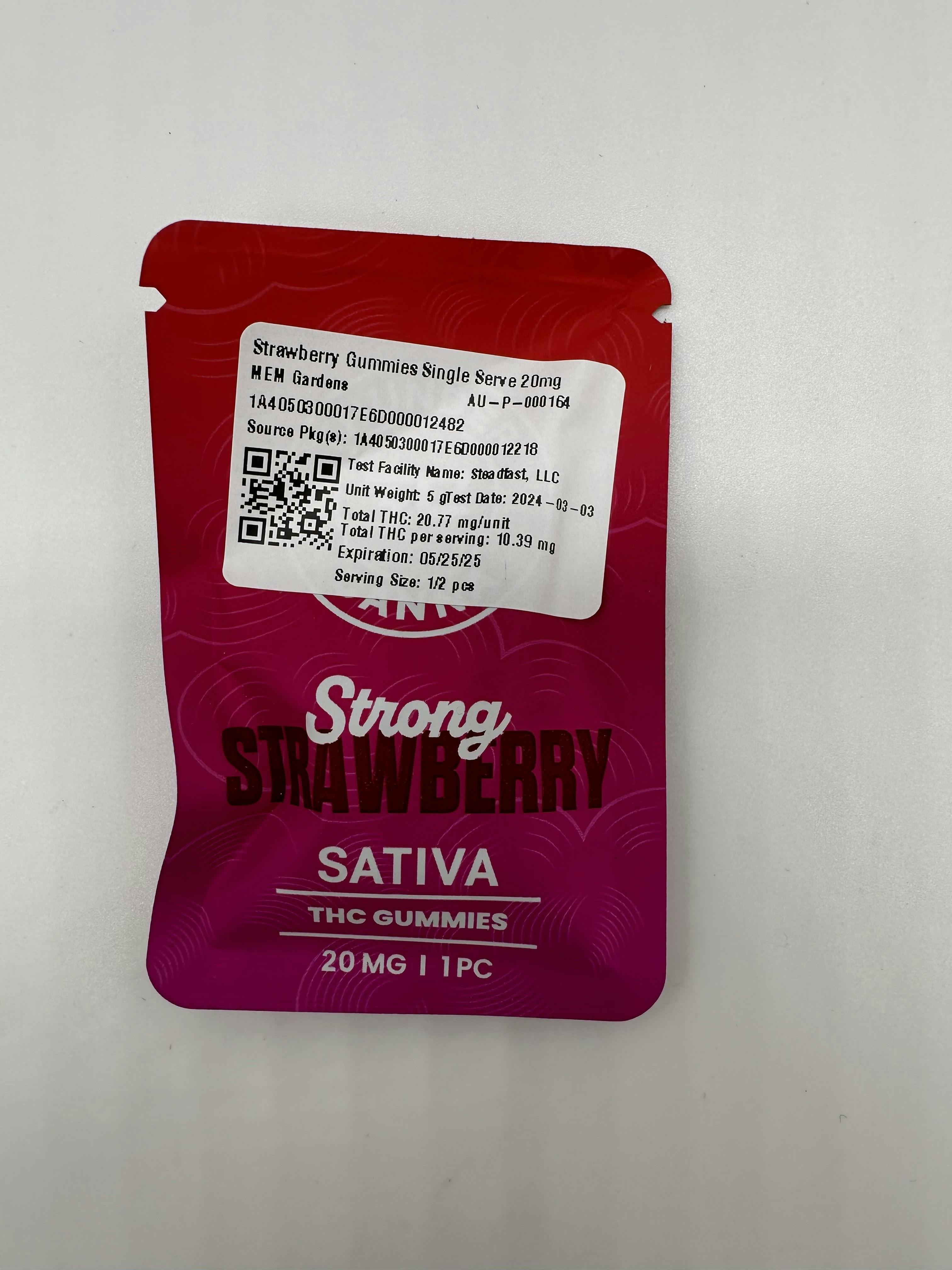 Strawberry Gummies Single Serve 20mg at Green Eden
