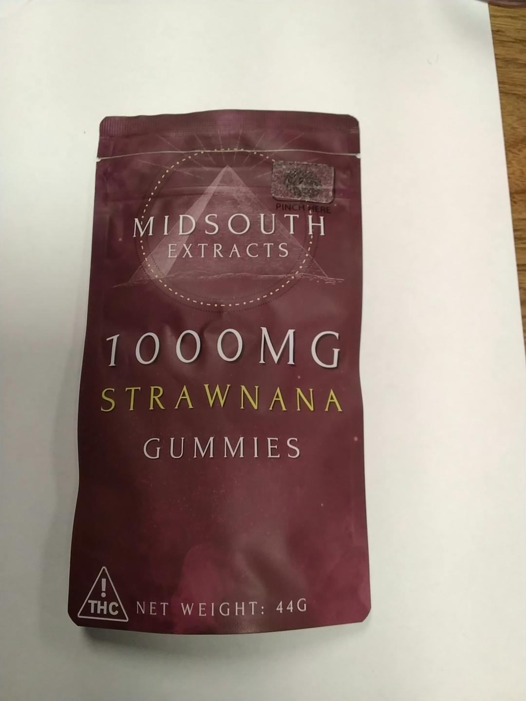 StrawNana Gummies - 1000mg/10pk - MIdsouth Extracts
