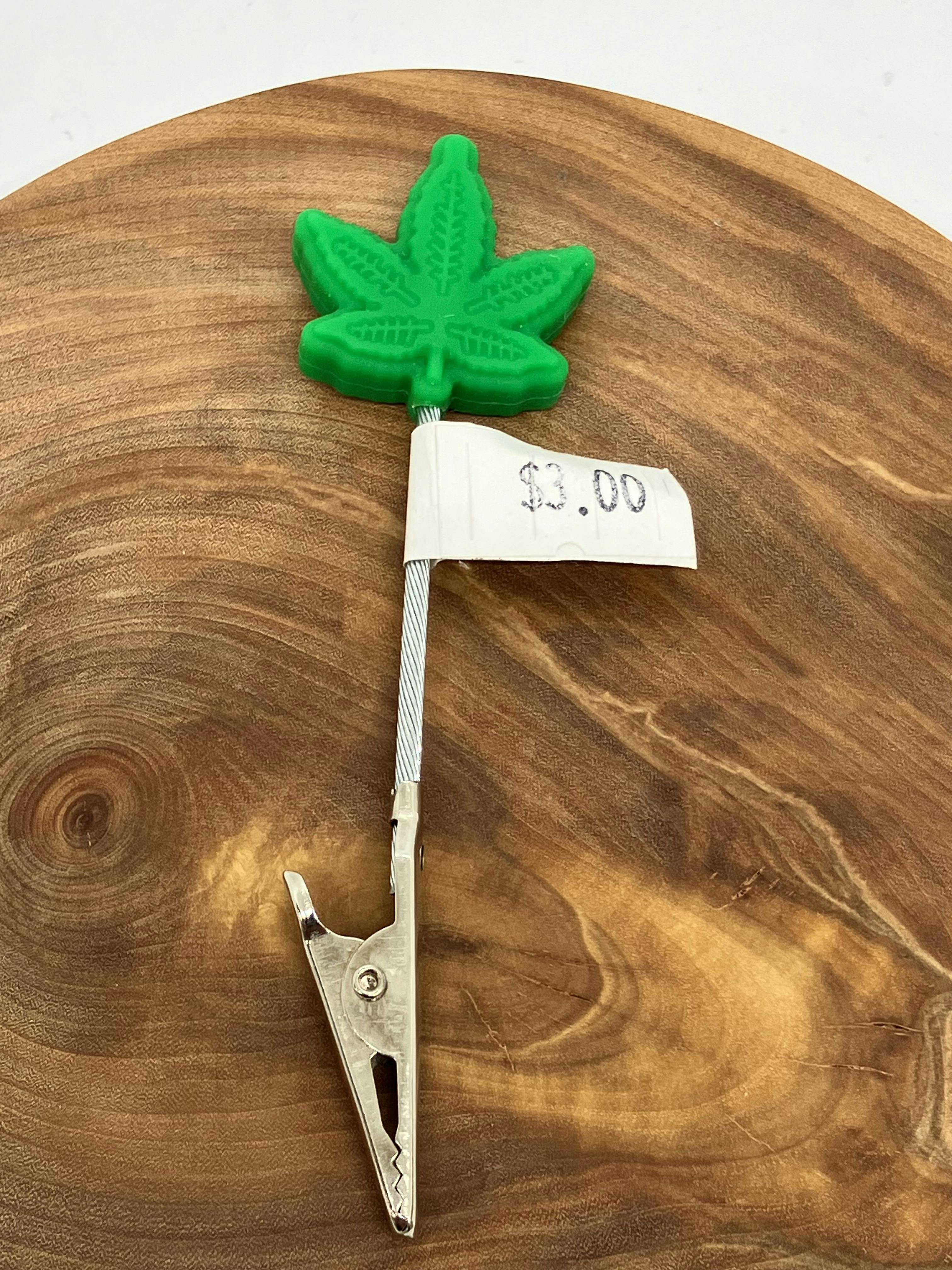 $3 Pot Leaf Roach Clip