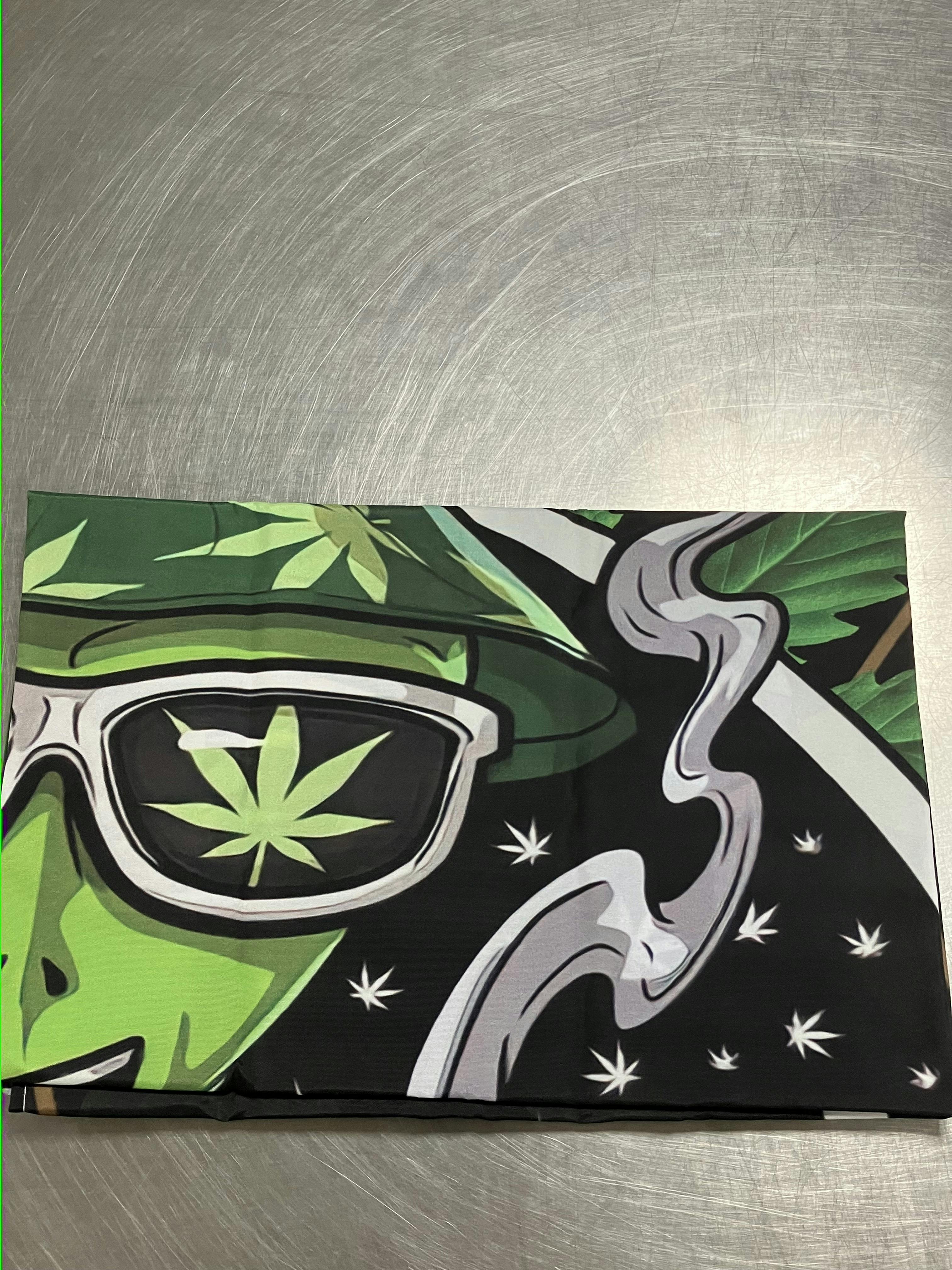 Tapestry (Alien bong)