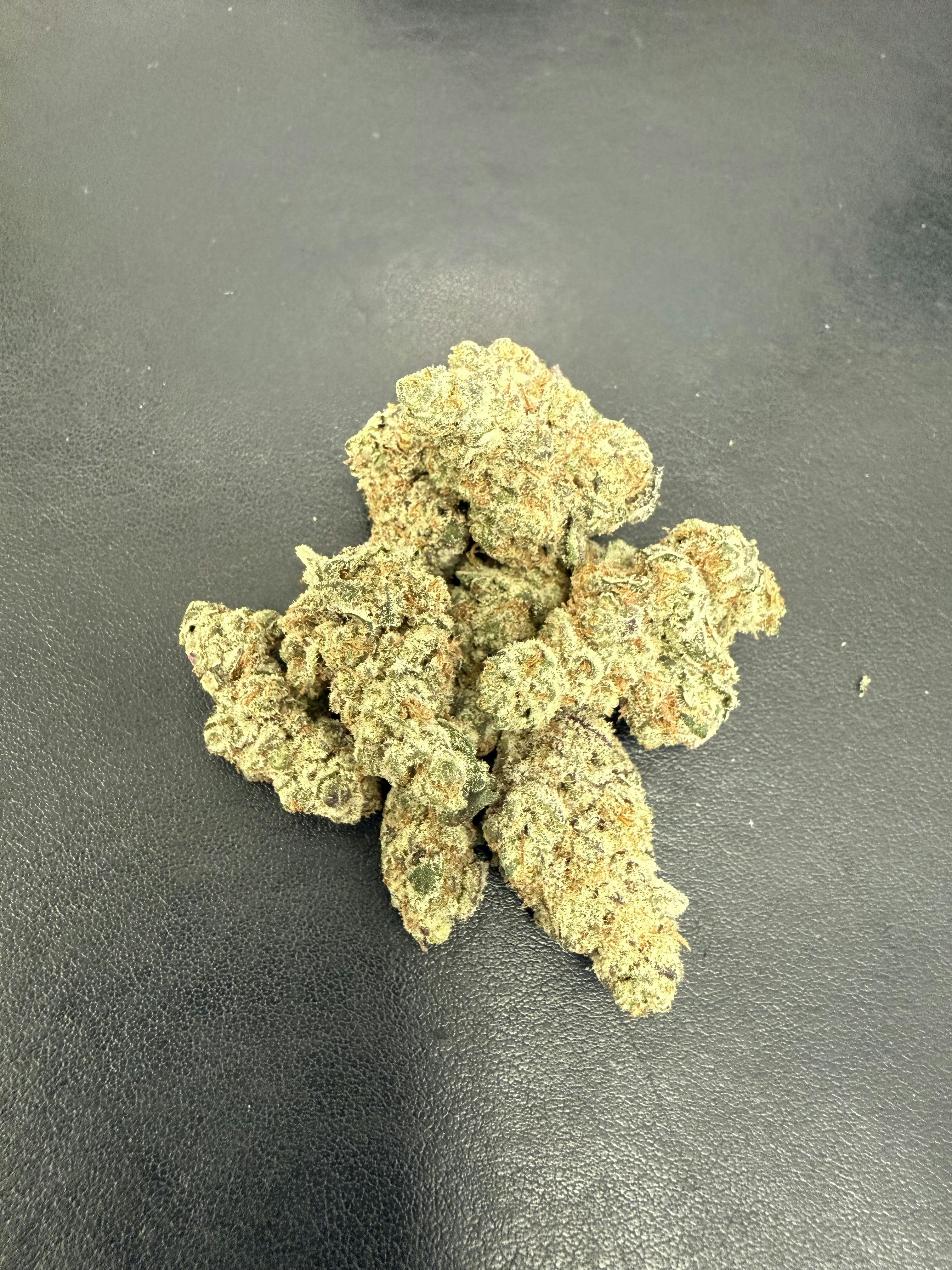 HTF | Moon Blend Flower | 3.5g Poptop Friday