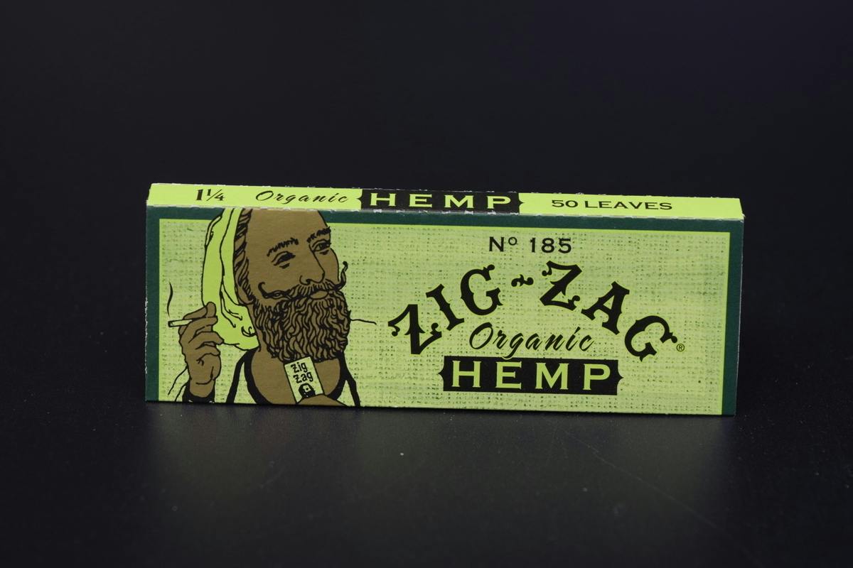 ZIG ZAG ORGANIC HEMP ROLLING PAPERS 1 1/4"