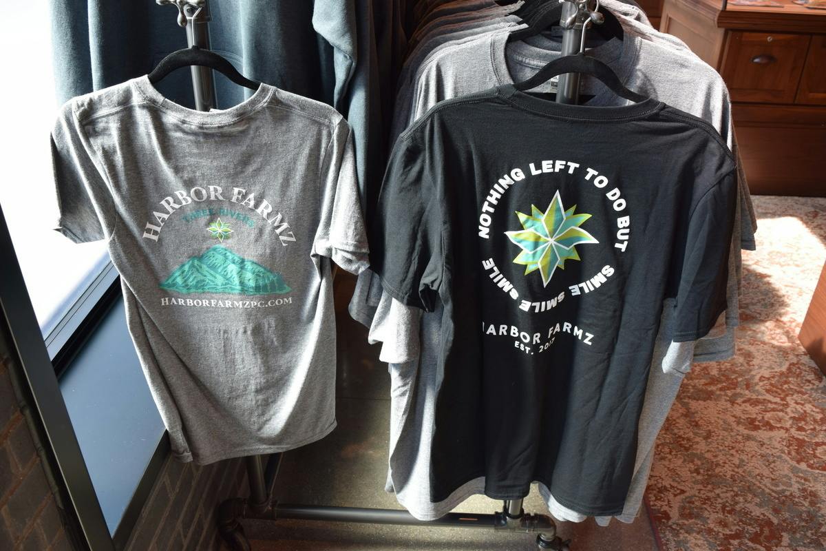 HARBOR FARMZ T-SHIRT