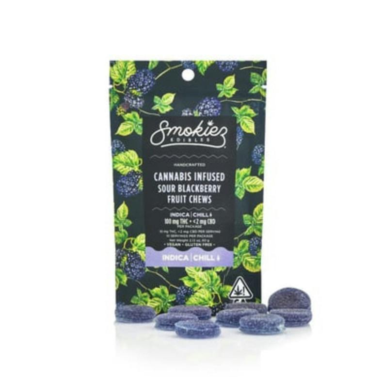 100mg Sour Blackberry Indica Fruit Chews | Smokiez Edibles