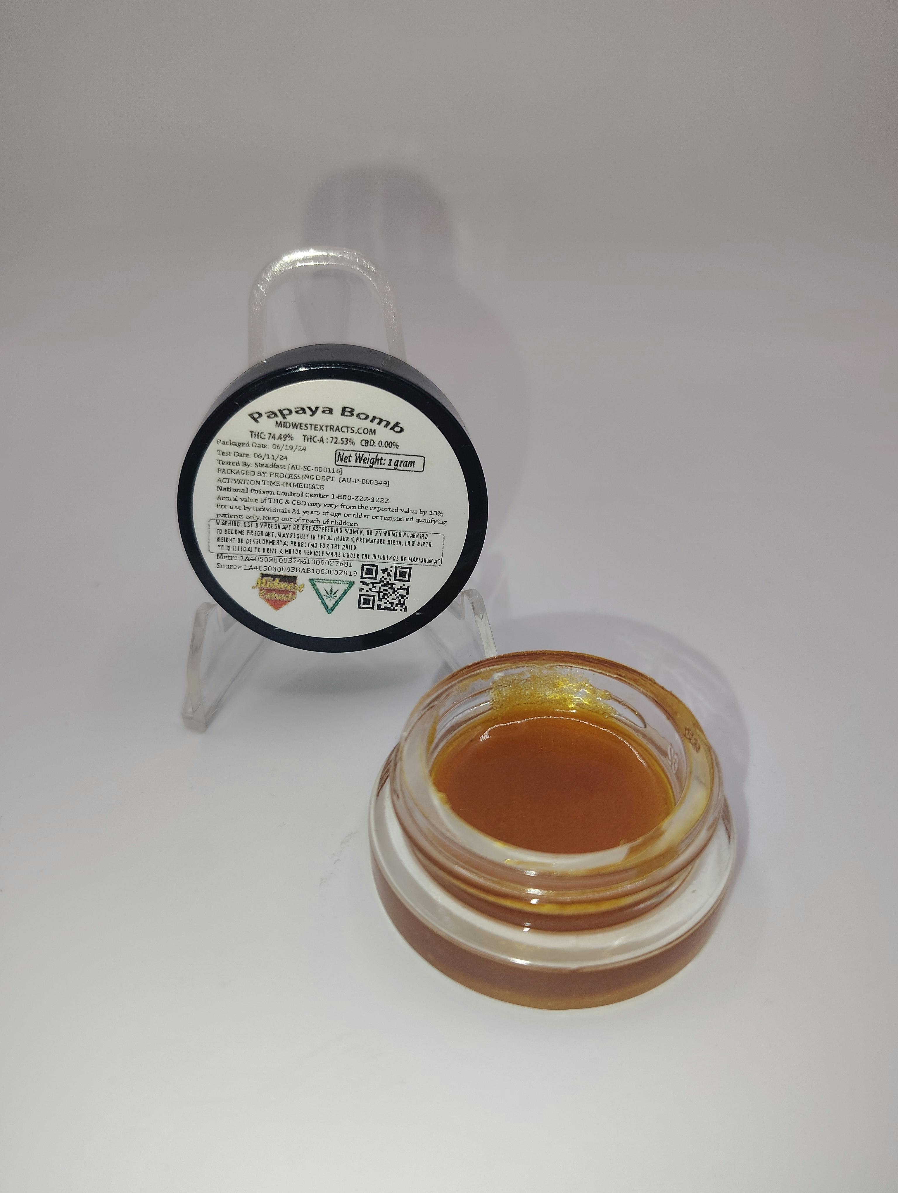 Midwest Extracts/ Papaya Bomb/ 1G Live Resin at Smooch cannabis