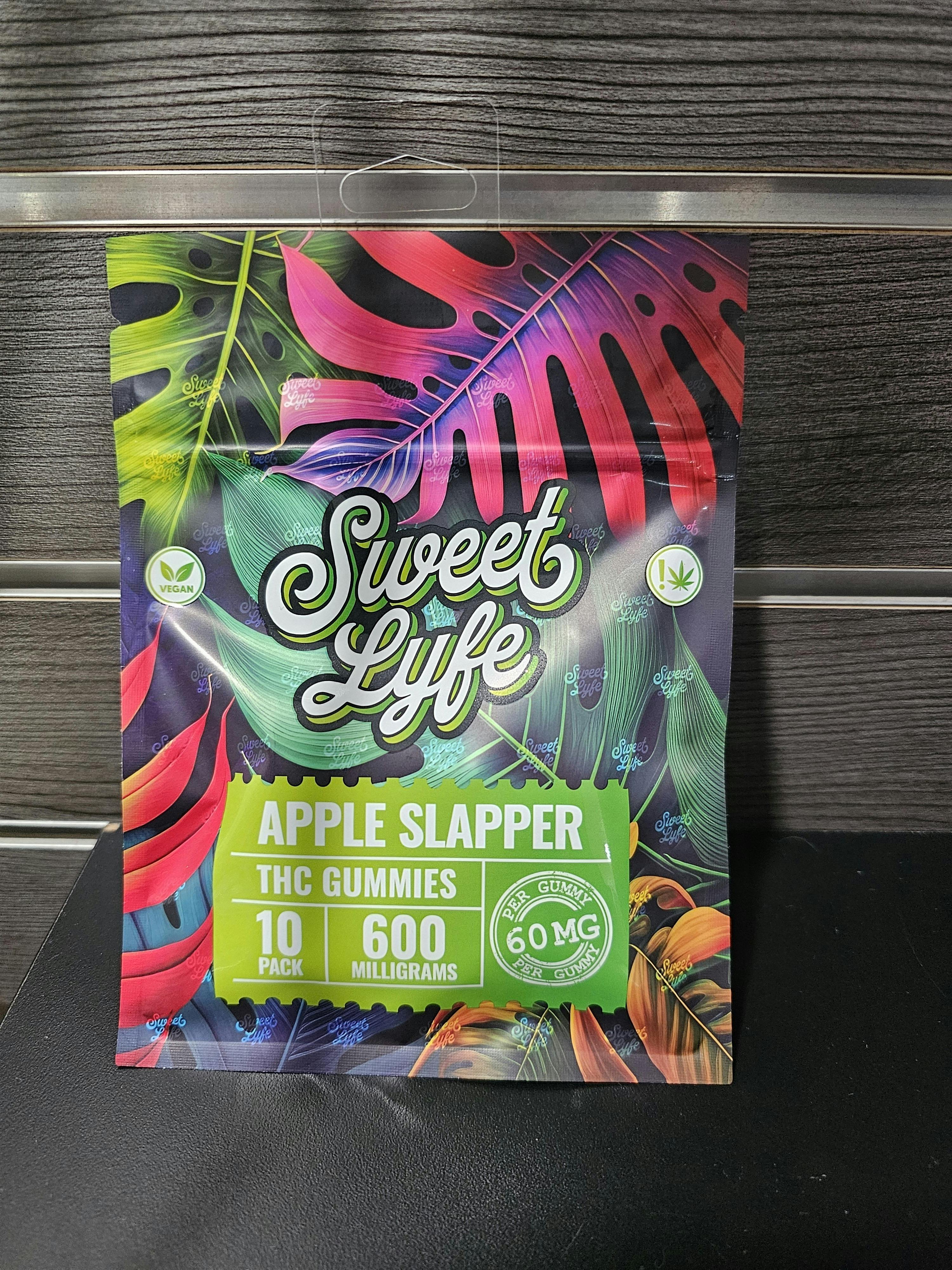 SWEET LYFE APPLE SLAPPER THCA GUMMIES