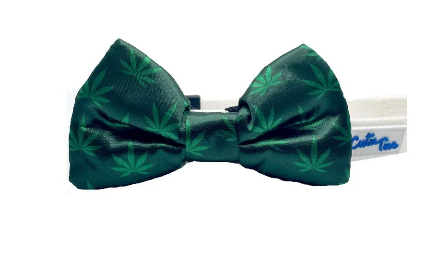 PET BOW TIE | CANNA LEAF PRINT