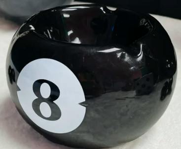 ASHTRAY | 8 BALL