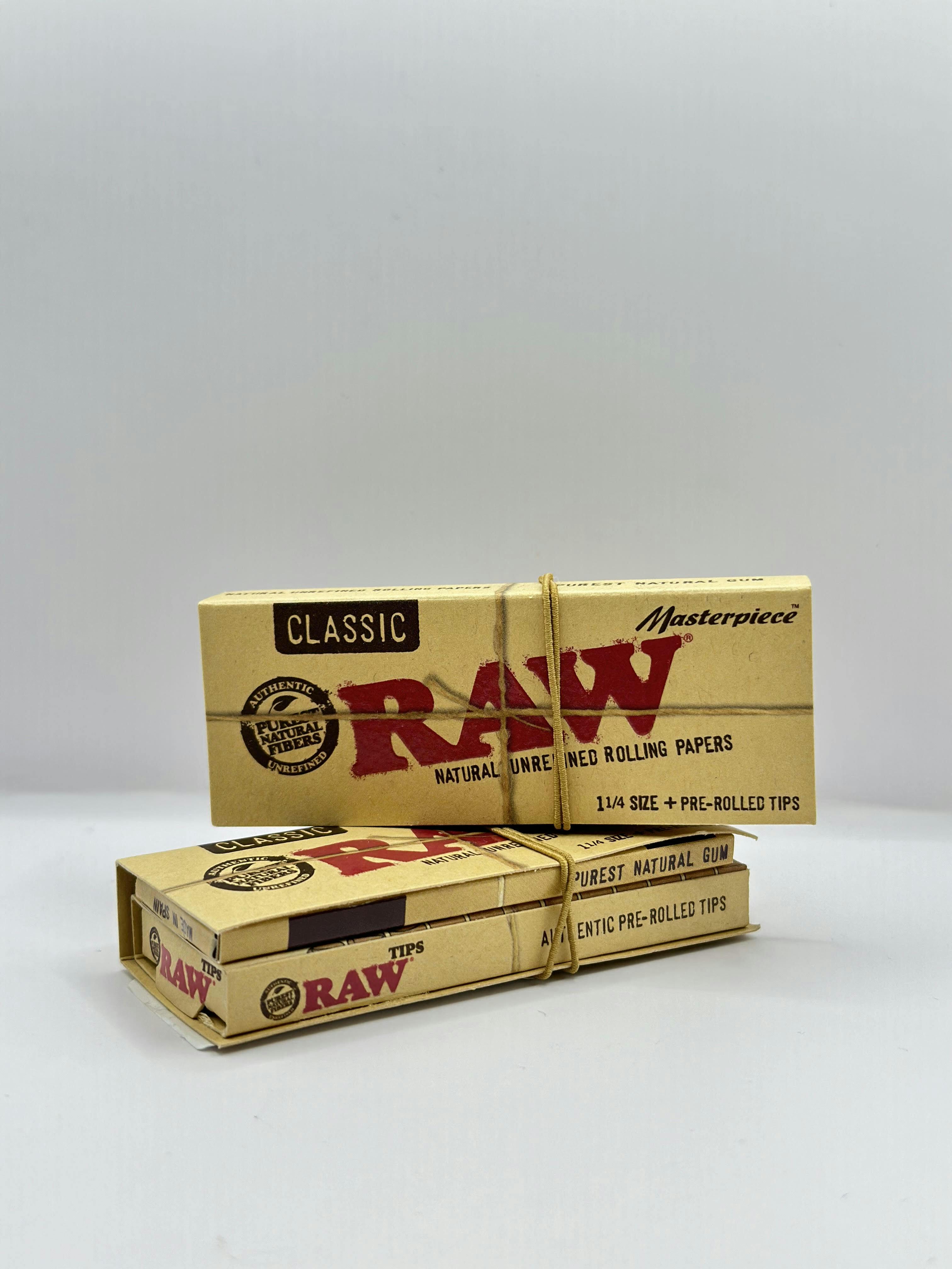 Raw - 1 ¼ Classic Masterpiece+prerolled tips