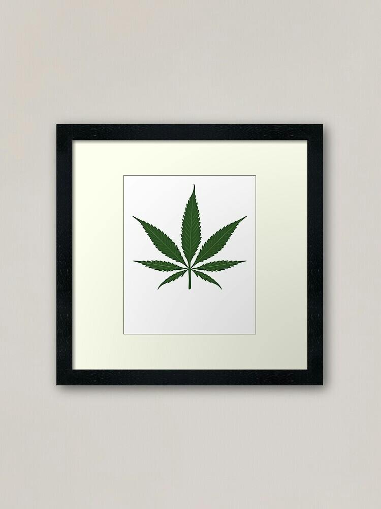CONNECTED LEAF PRINT