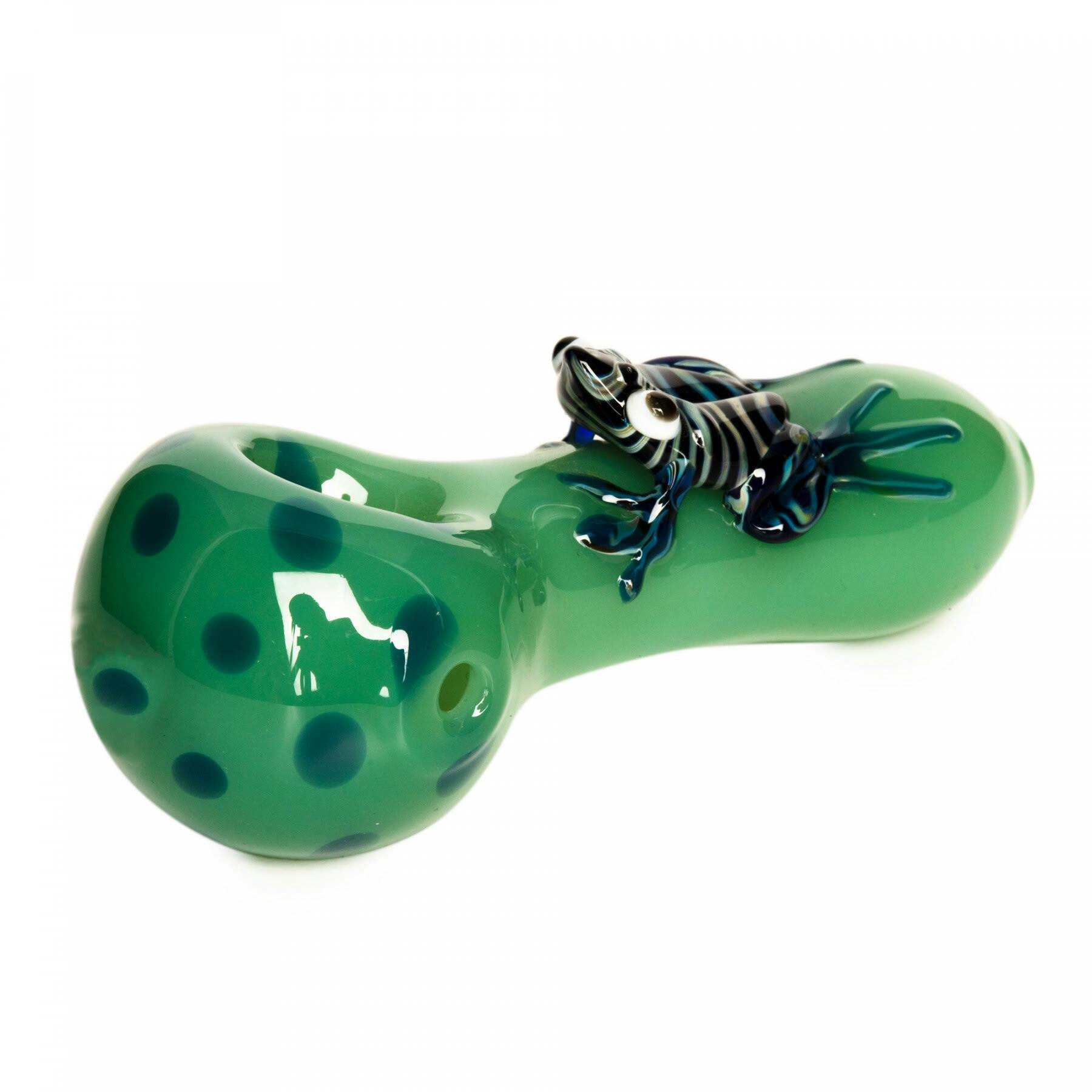 Jade Green Frogger Pipe