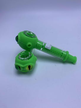 Green Glass eyed Silicone Pipe