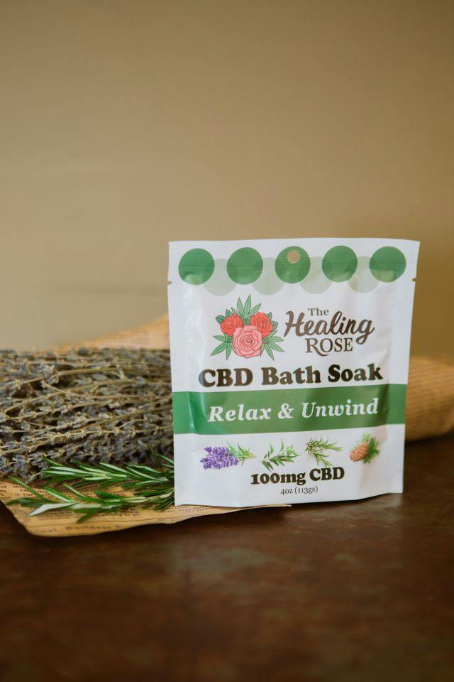 RELAX AND UNWIND CBD BATH SOAK - 100 mg