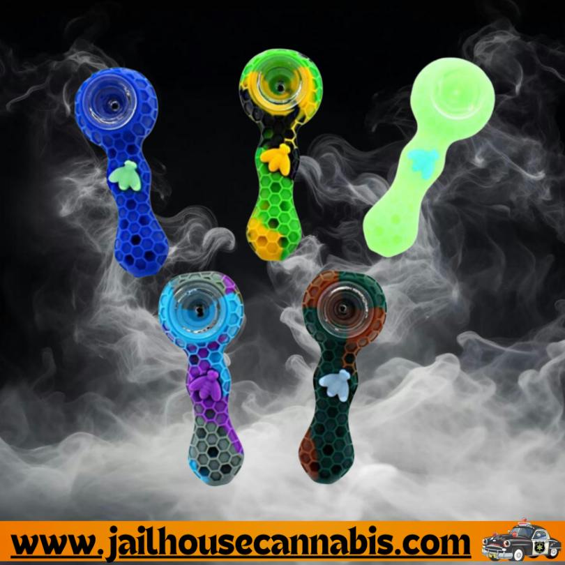 4.25 Silicone Honey Comb Hand Pipe with glass bowl/Dabber