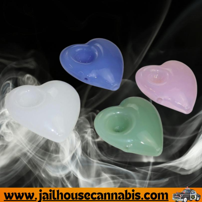 SirEEL - 3" Heart Pebble Hand Pipe