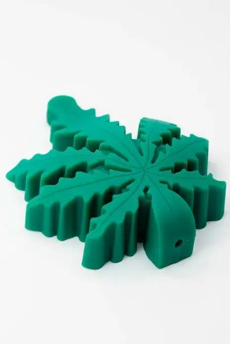 Leaf Silicone hand pipe with glass bowl