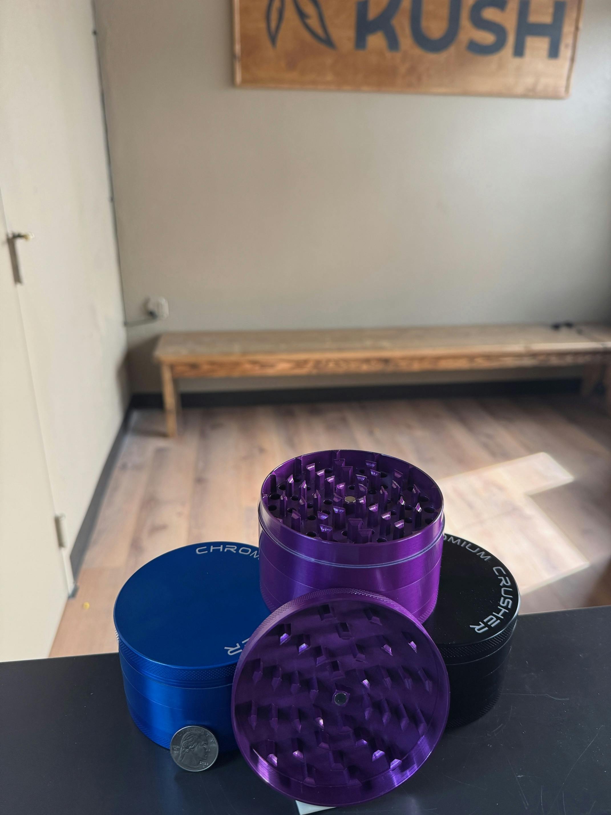 Jumbo Chromium Crusher 4-Piece Grinder