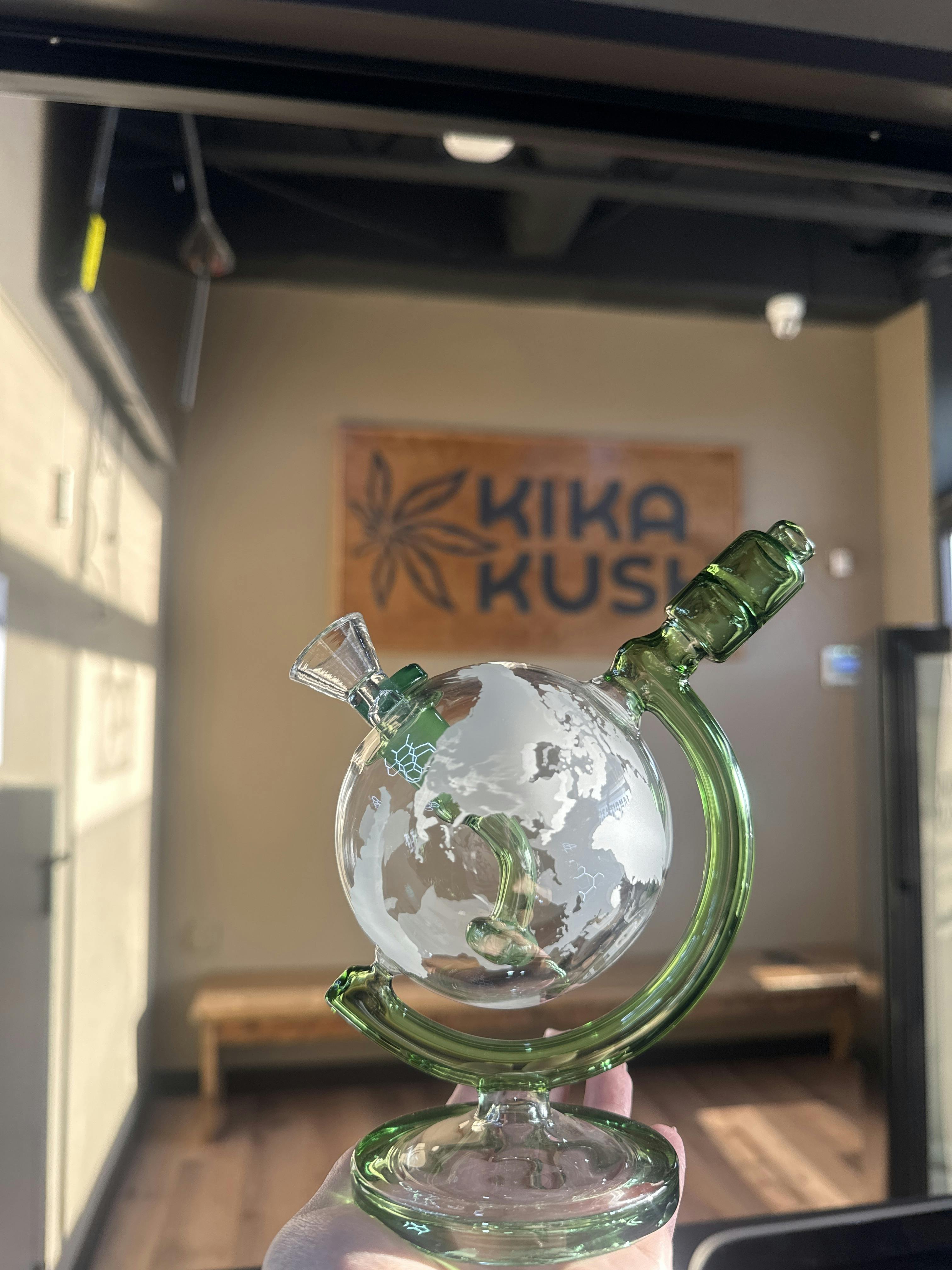 Bong - Globe