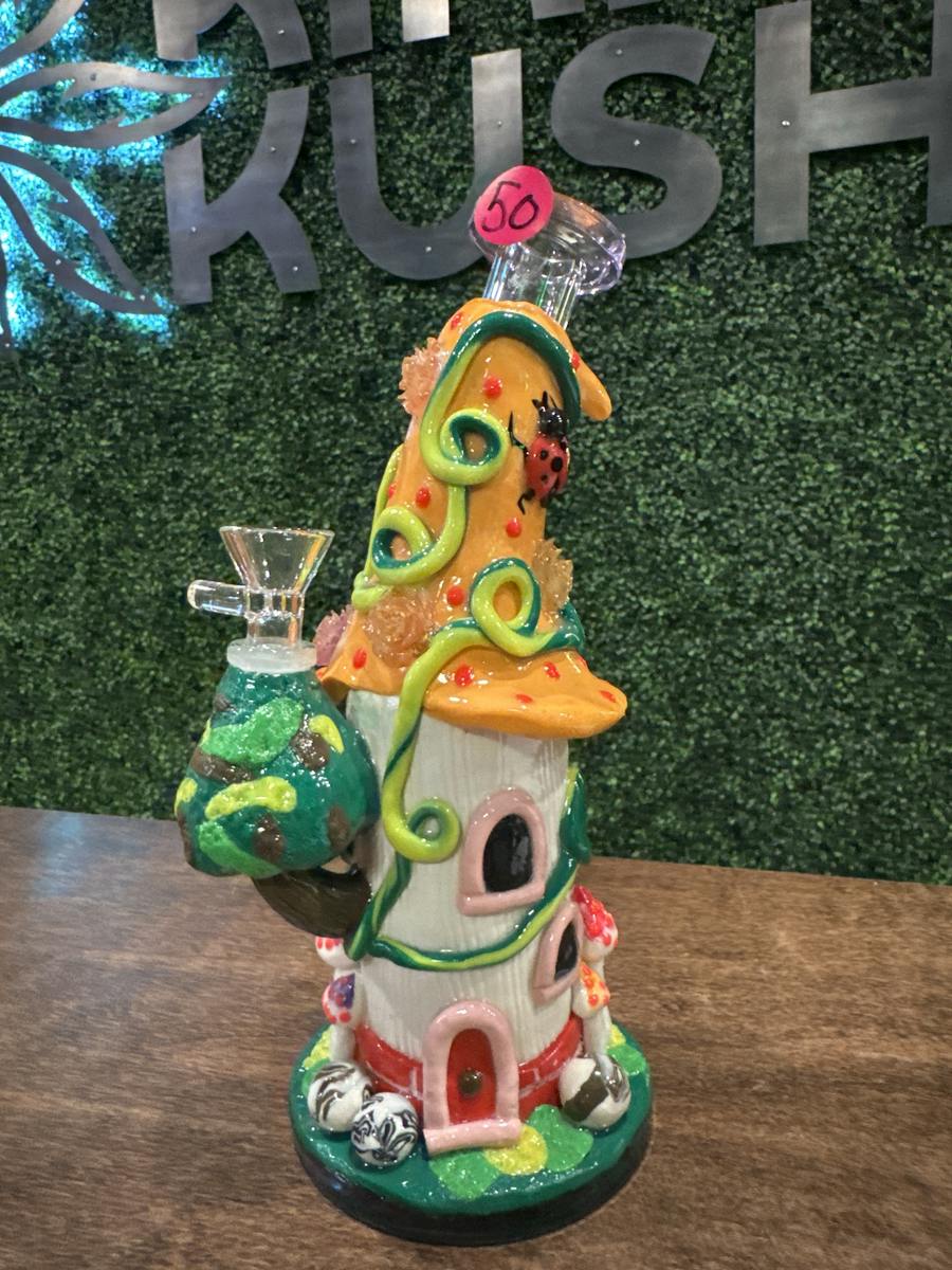 Bong - Mushroom House
