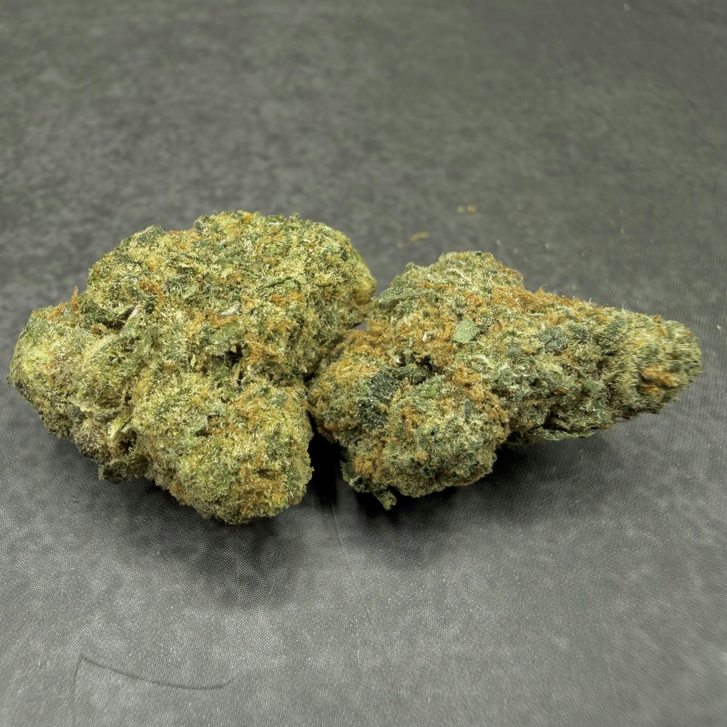 Biscotti Smalls Flower | Indica Hybrid | Mainely THC
