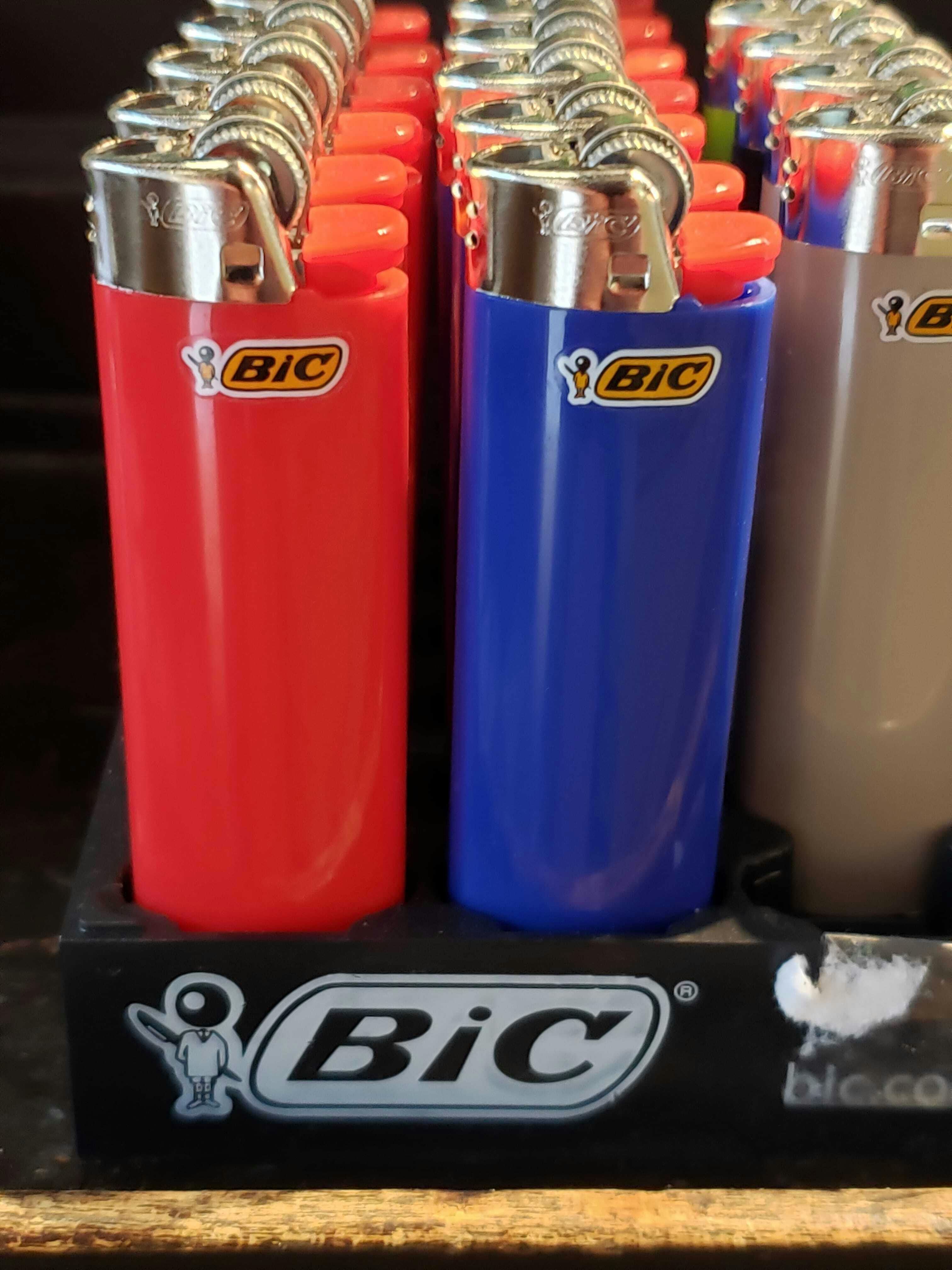 LIGHTERS $2 BIC - Bic