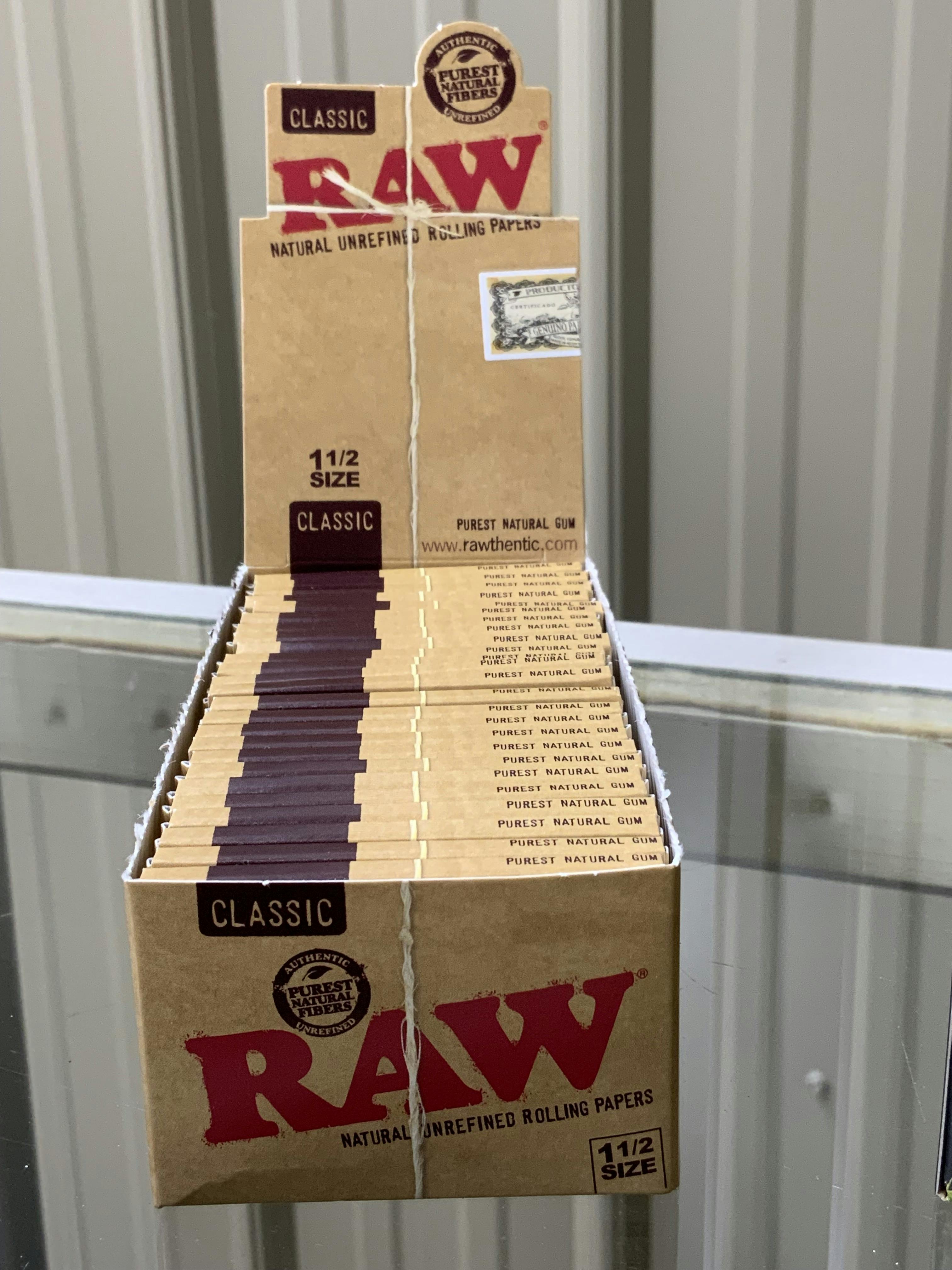 Raw Paper Classic 1 1/2