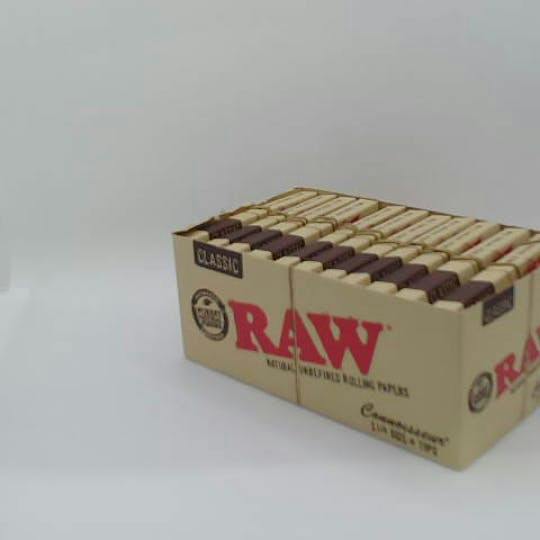 NO Brand Info - Rolling Paper. Classic. Raw. Cannossewr