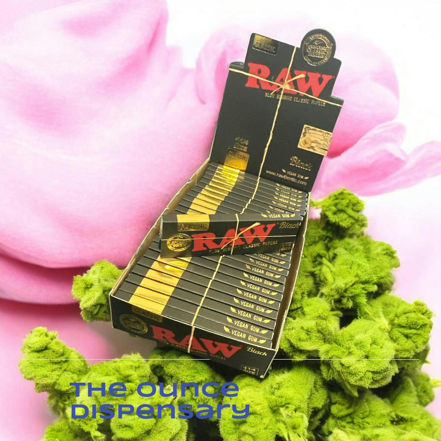 Raw - Classic Rolling Paper Black 1 1/4
