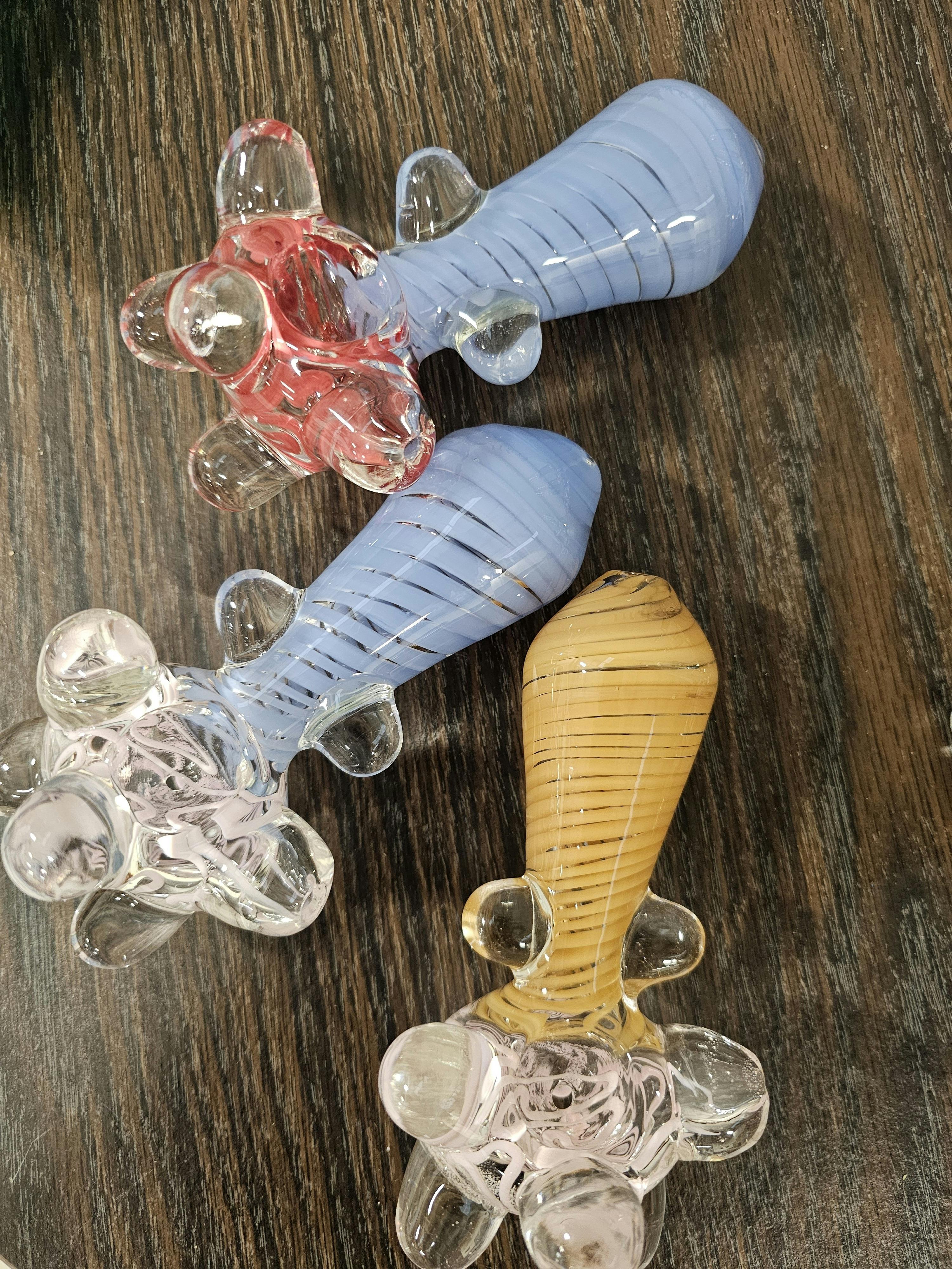 THICK GLASS PIPE - One Size