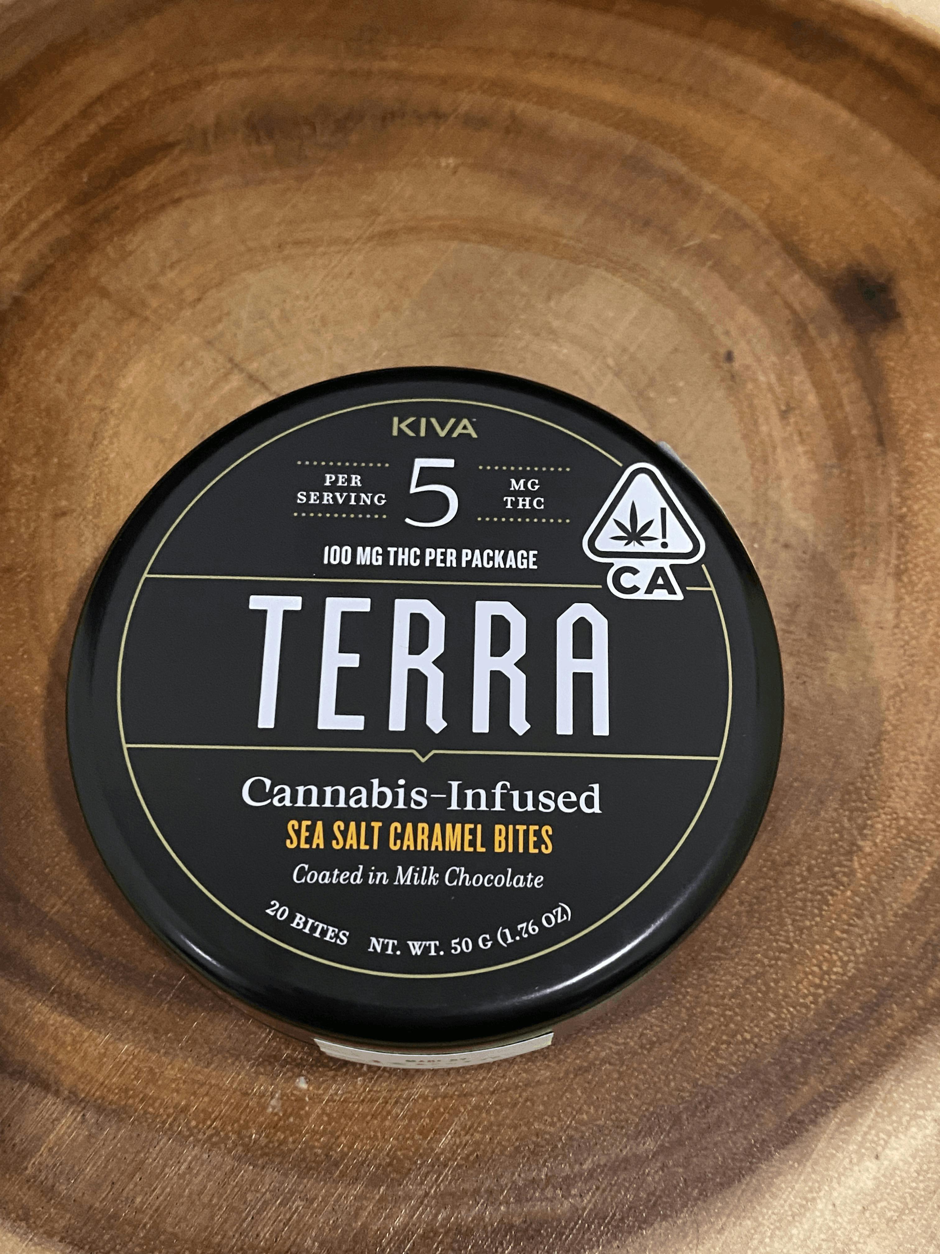Kiva - Milk Chocolate: Sea Salt Caramel - Terra Bites